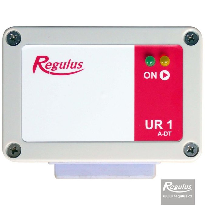 Regulátor UR1