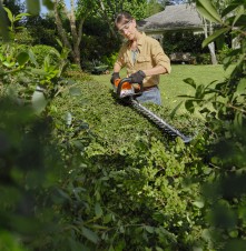 Aku nůžky na plot STIHL HSA 60