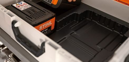 Univerzální organizér pro aku-boxy